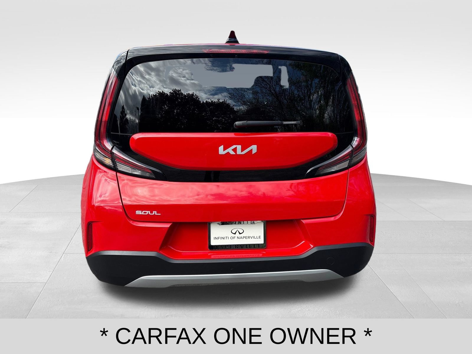 Used 2025 Kia Soul LX w/ LX Technology Package FWD image 4
