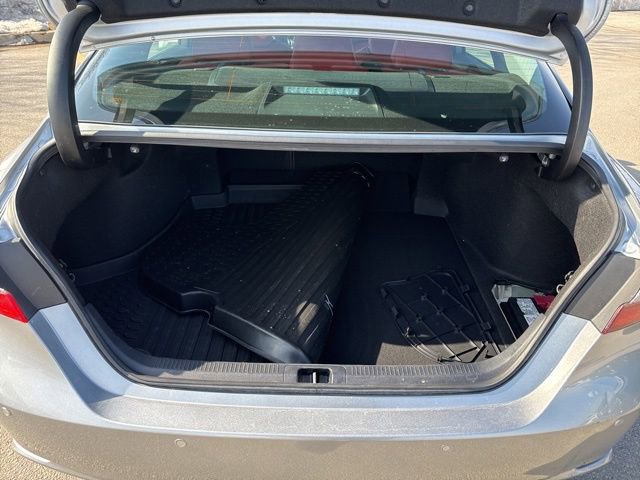 Used 2022 Toyota Camry XSE w/ Navigation Upgrade Package image 14