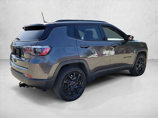 Used 2022 Jeep Compass Latitude AWD/4WD image 5