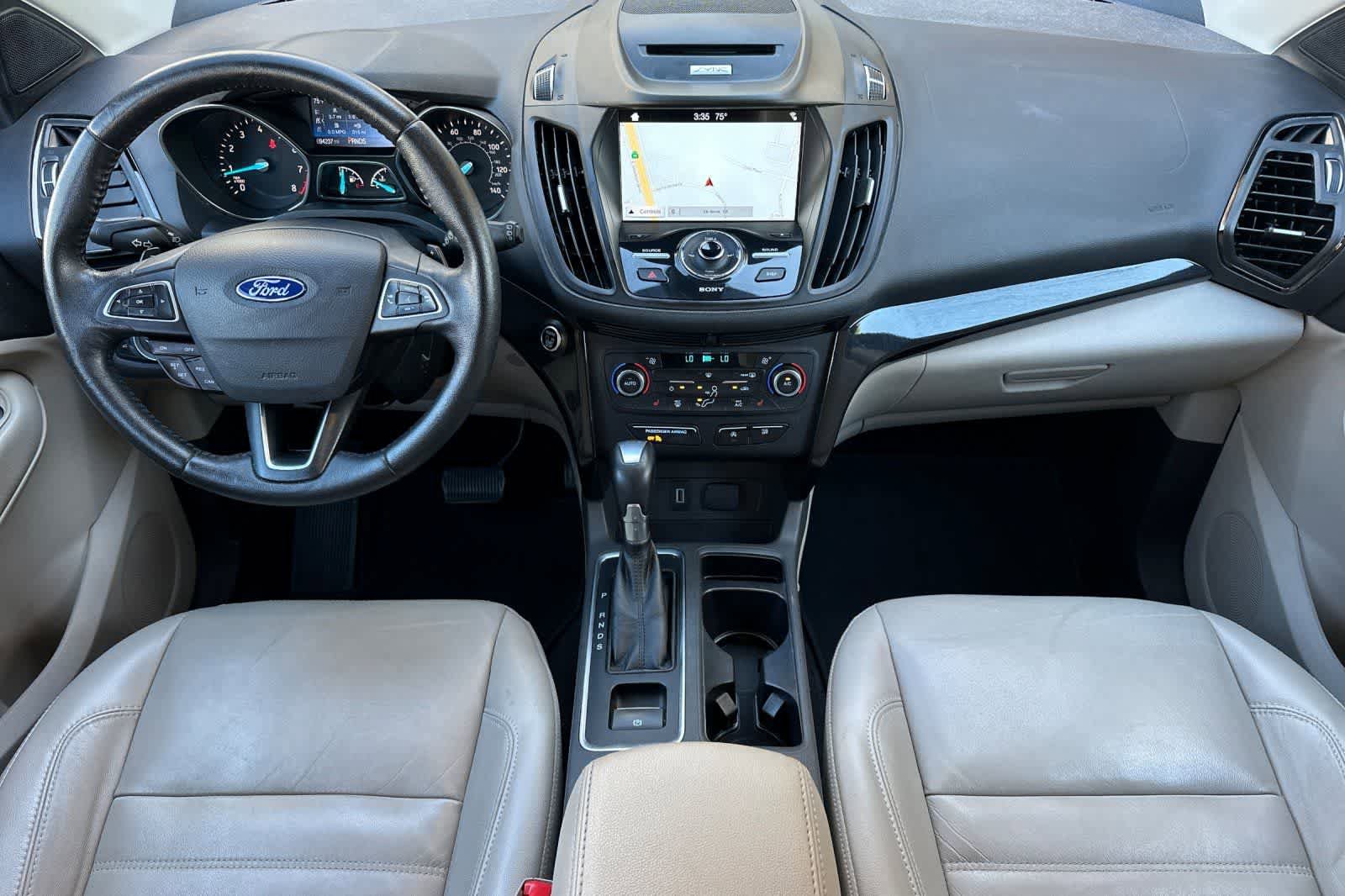 Used 2017 Ford Escape Titanium FWD image 3