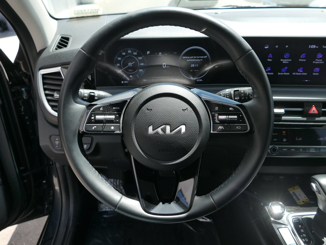 Certified 2025 Kia Seltos X-Line AWD/4WD image 17