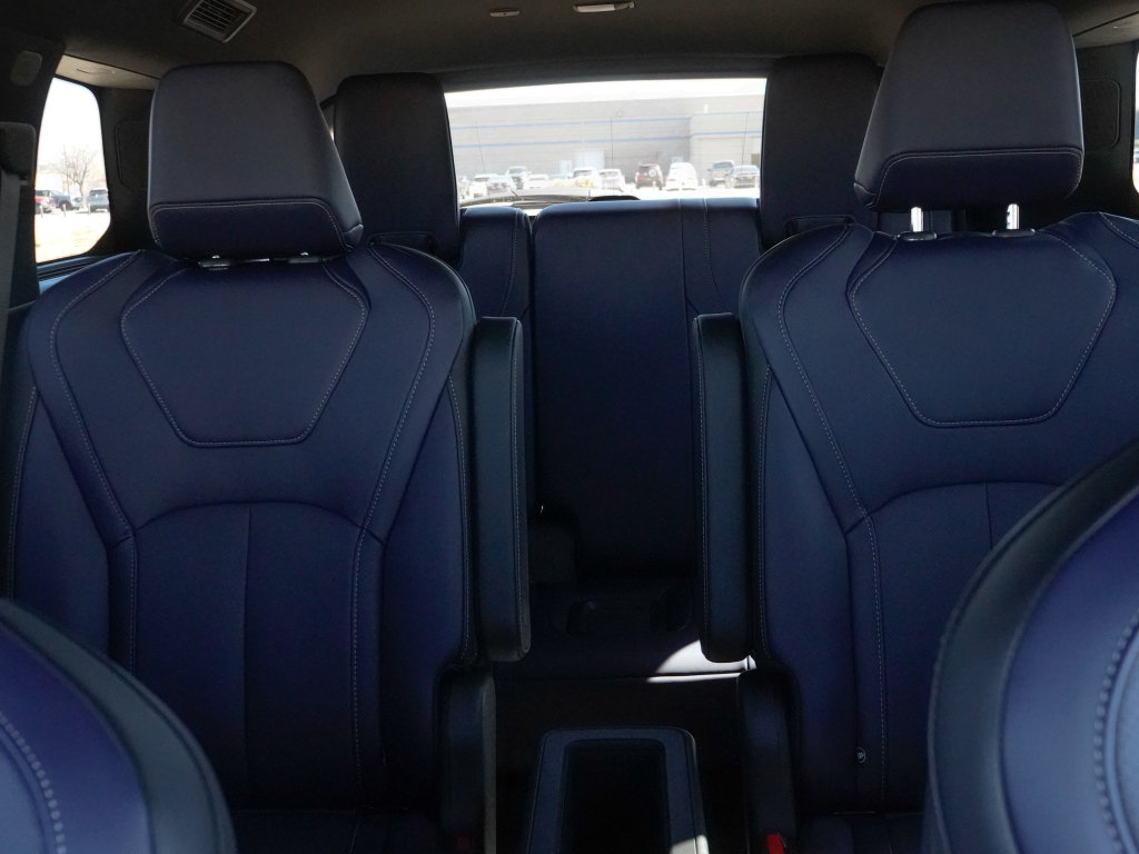 Certified 2026 INFINITI QX60 Sport w/ Dark Cargo Package AWD/4WD image 23