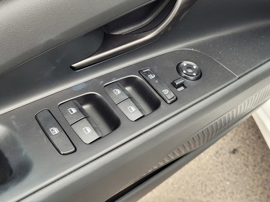 New 2026 Hyundai Elantra Sport image 14