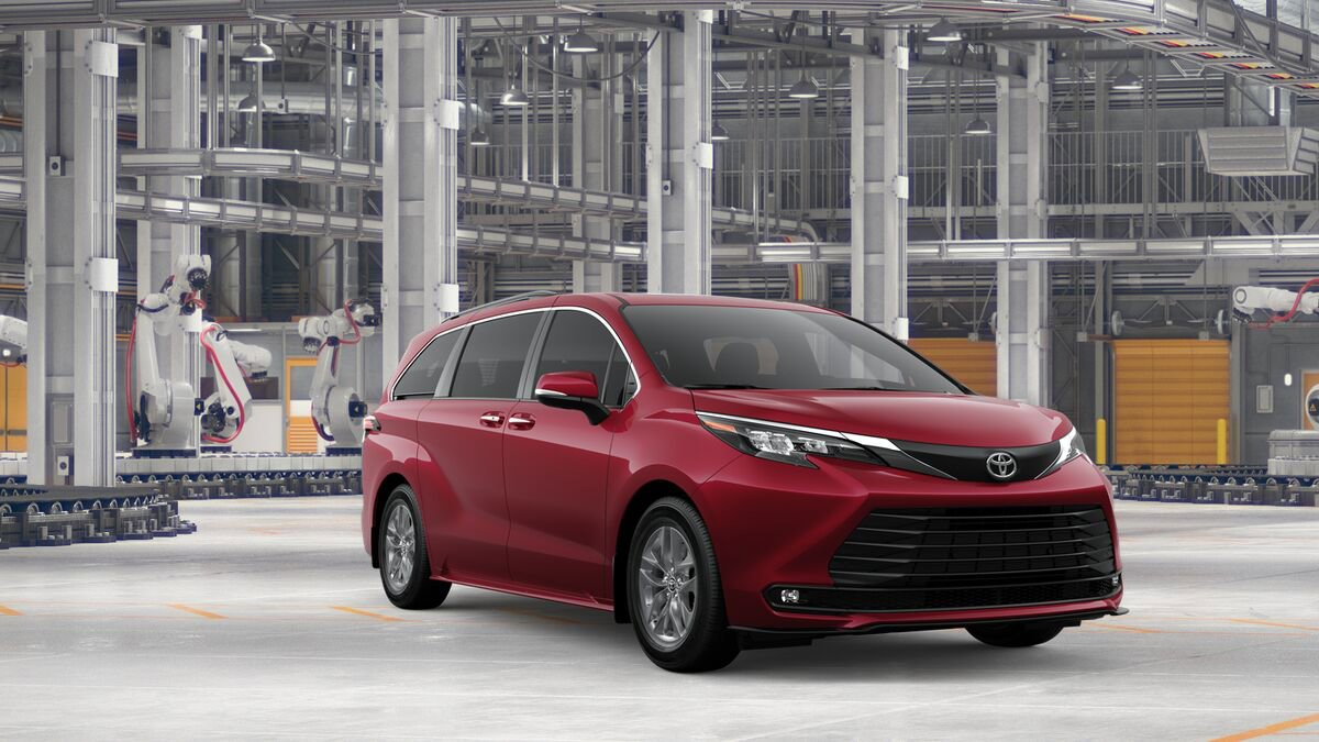 New 2026 Toyota Sienna XLE FWD image 15