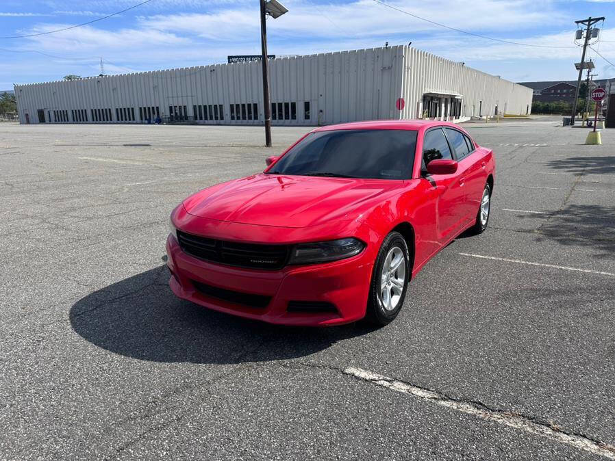 Used 2019 Dodge Charger SXT w/ Leather Interior Group image 2