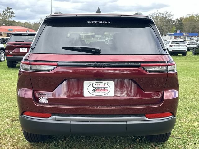 New 2026 Jeep Grand Cherokee Altitude AWD/4WD image 4