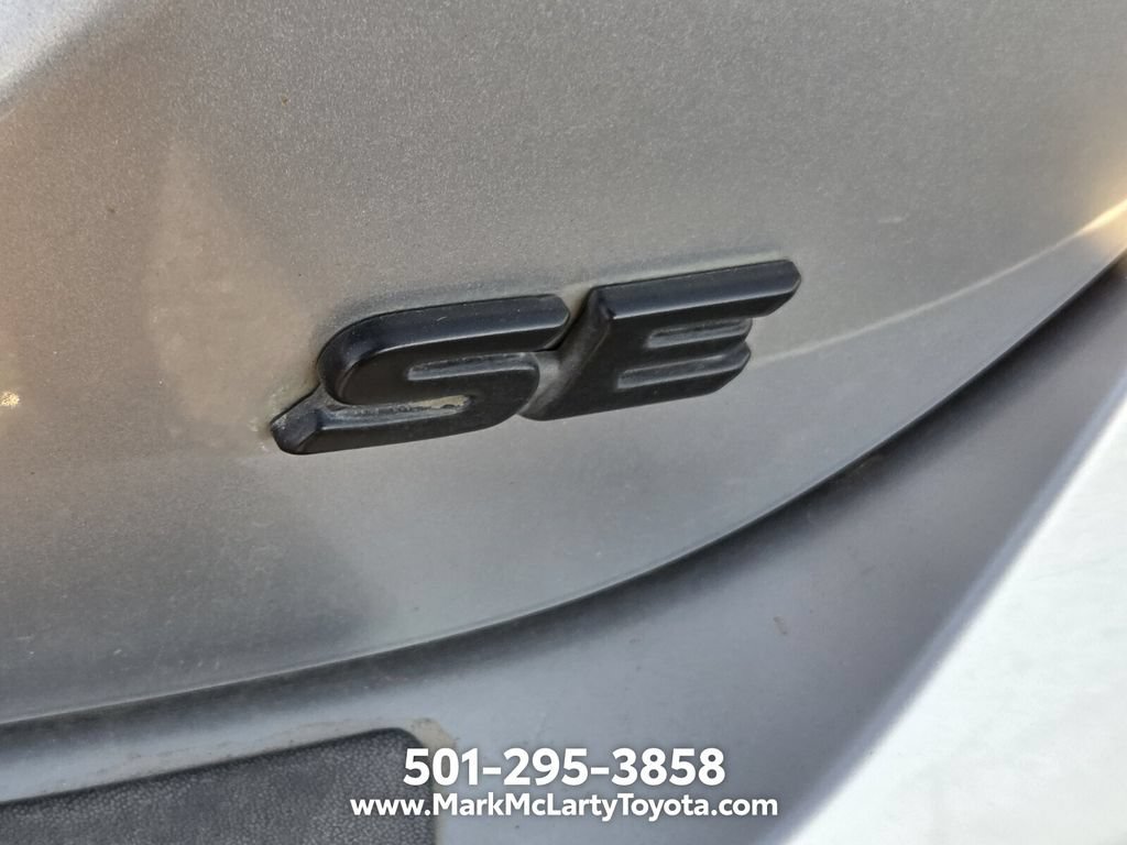 Used 2023 Toyota Camry SE FWD image 7