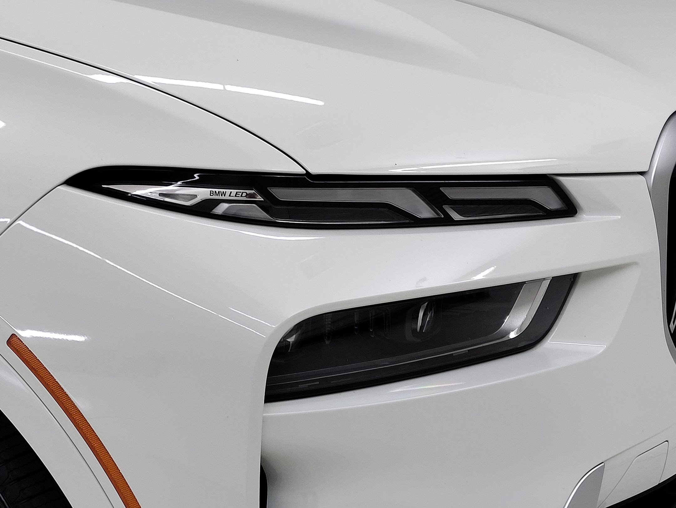 Certified 2024 BMW X7 xDrive40i w/ Parking Assistance Package image 3