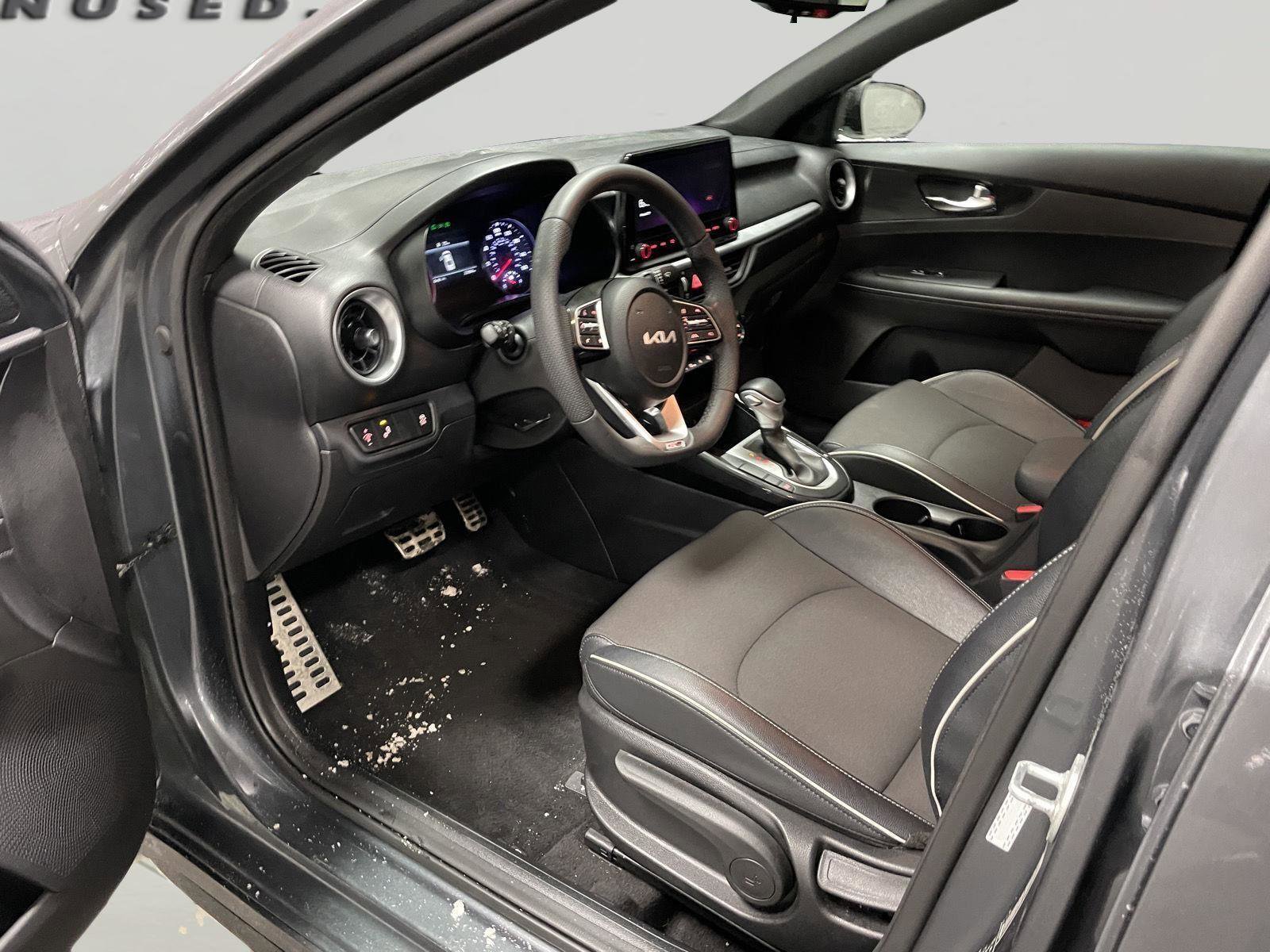 Used 2023 Kia Forte GT-Line image 11