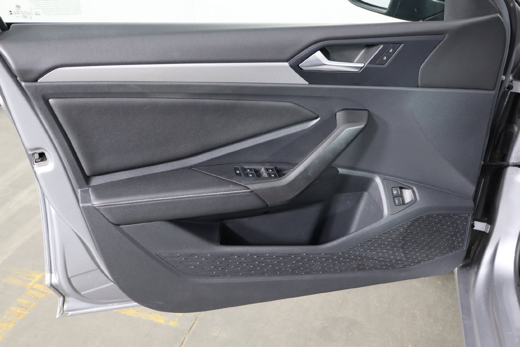 Used 2024 Volkswagen Jetta Sport FWD image 18