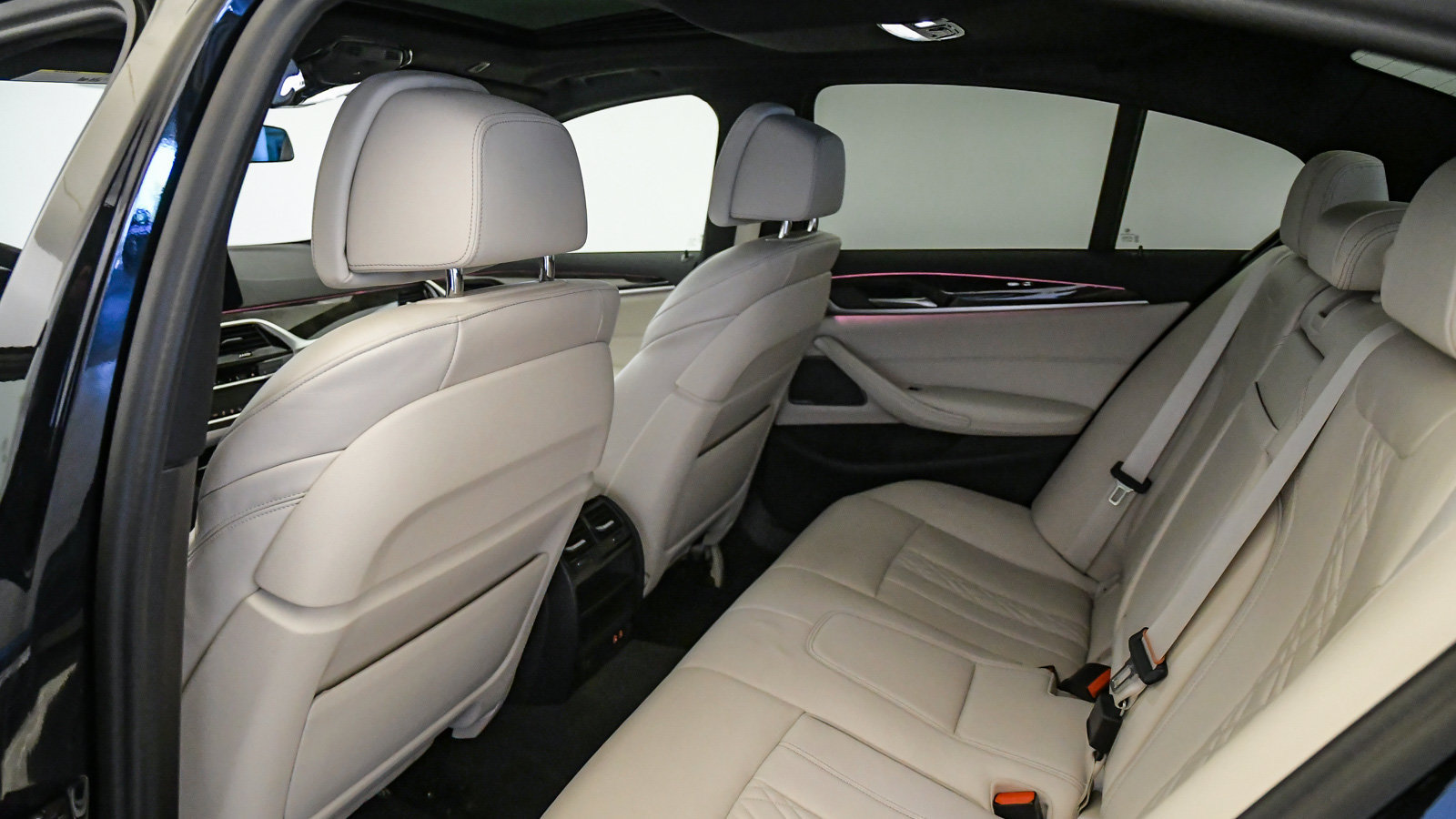Certified 2023 BMW 540i w/ Premium Package RWD image 20