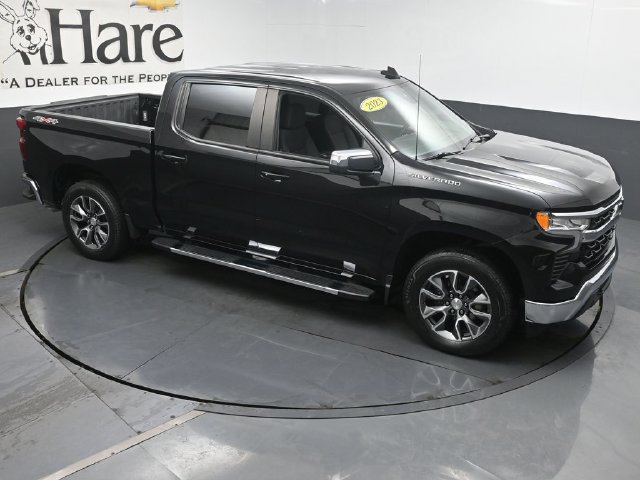 Used 2023 Chevrolet Silverado 1500 LT AWD/4WD image 42