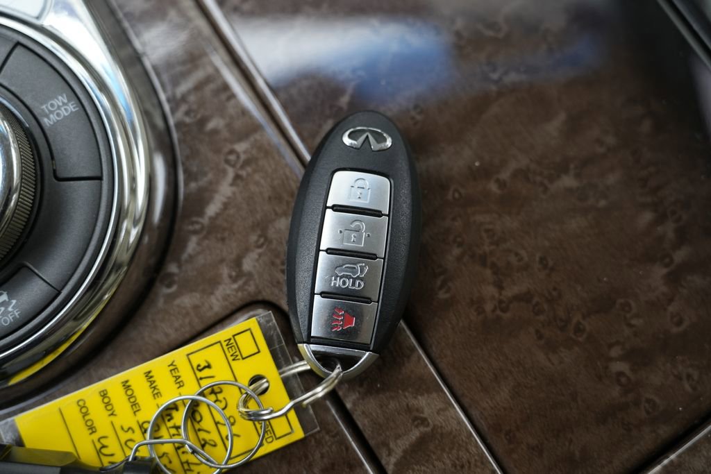 Used 2012 INFINITI QX56 4WD w/ Deluxe Touring Pkg image 70