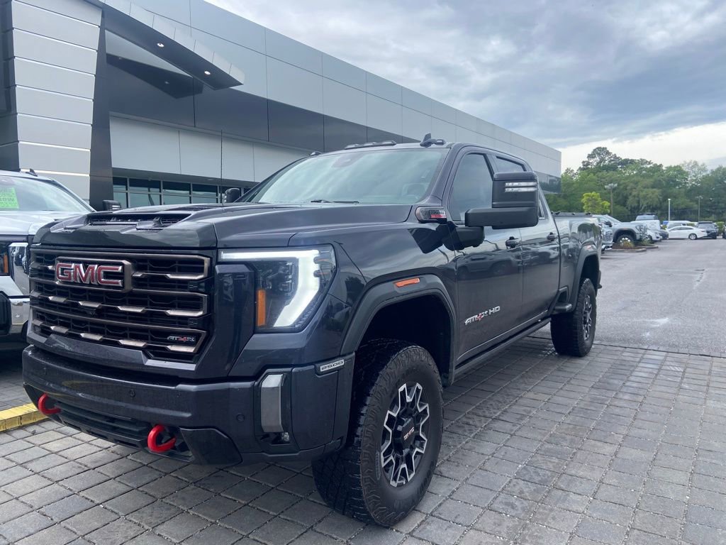 Used 2024 GMC Sierra 2500 AT4X AWD/4WD image 2