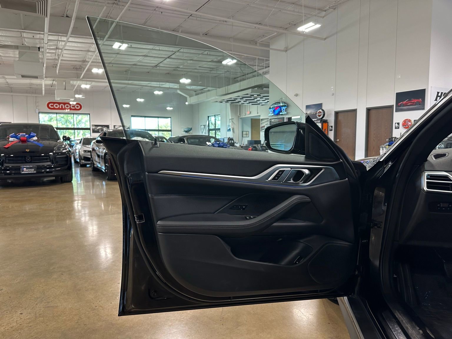 Used 2025 BMW i4 xDrive40i image 10