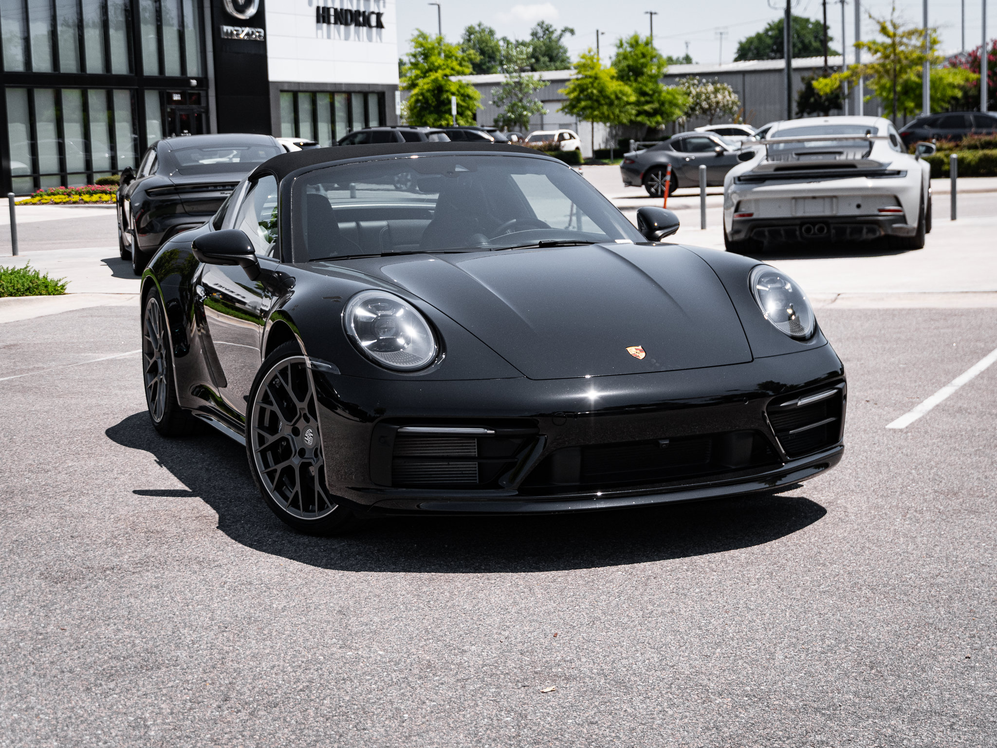 Used 2022 Porsche 911 Targa 4S AWD/4WD image 2