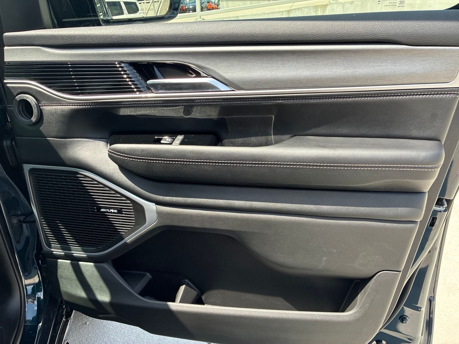 New 2026 Jeep Grand Wagoneer L Limited AWD/4WD image 24