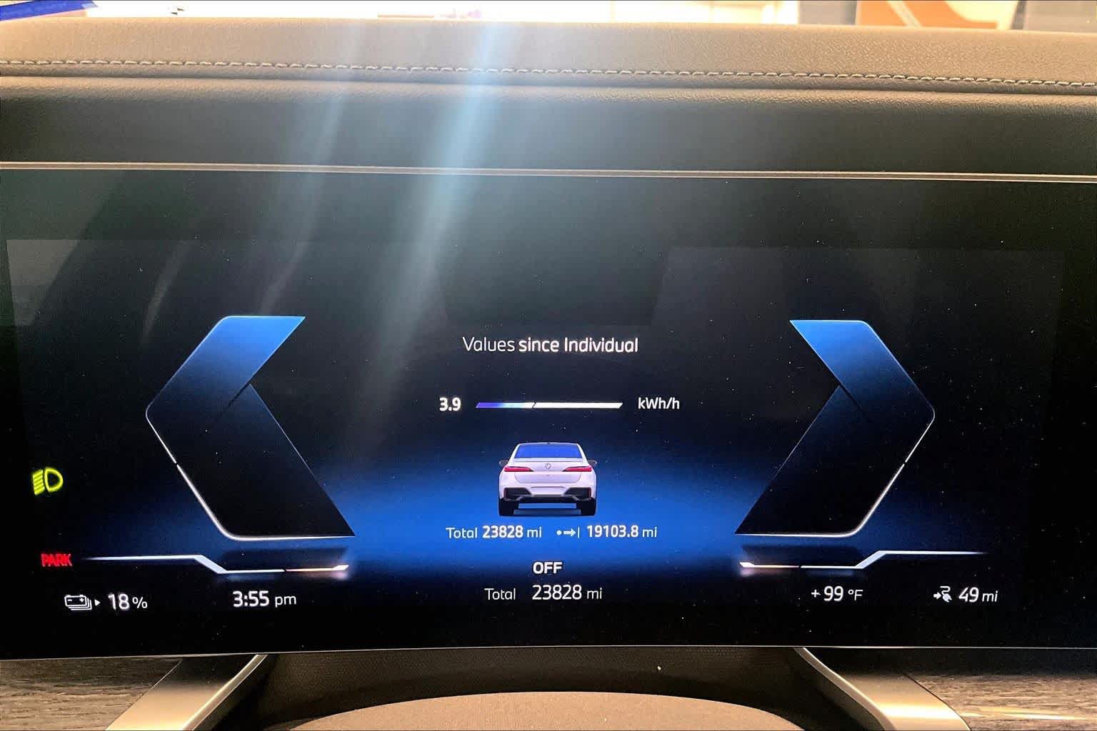 Used 2025 BMW i7 xDrive60 AWD/4WD image 24