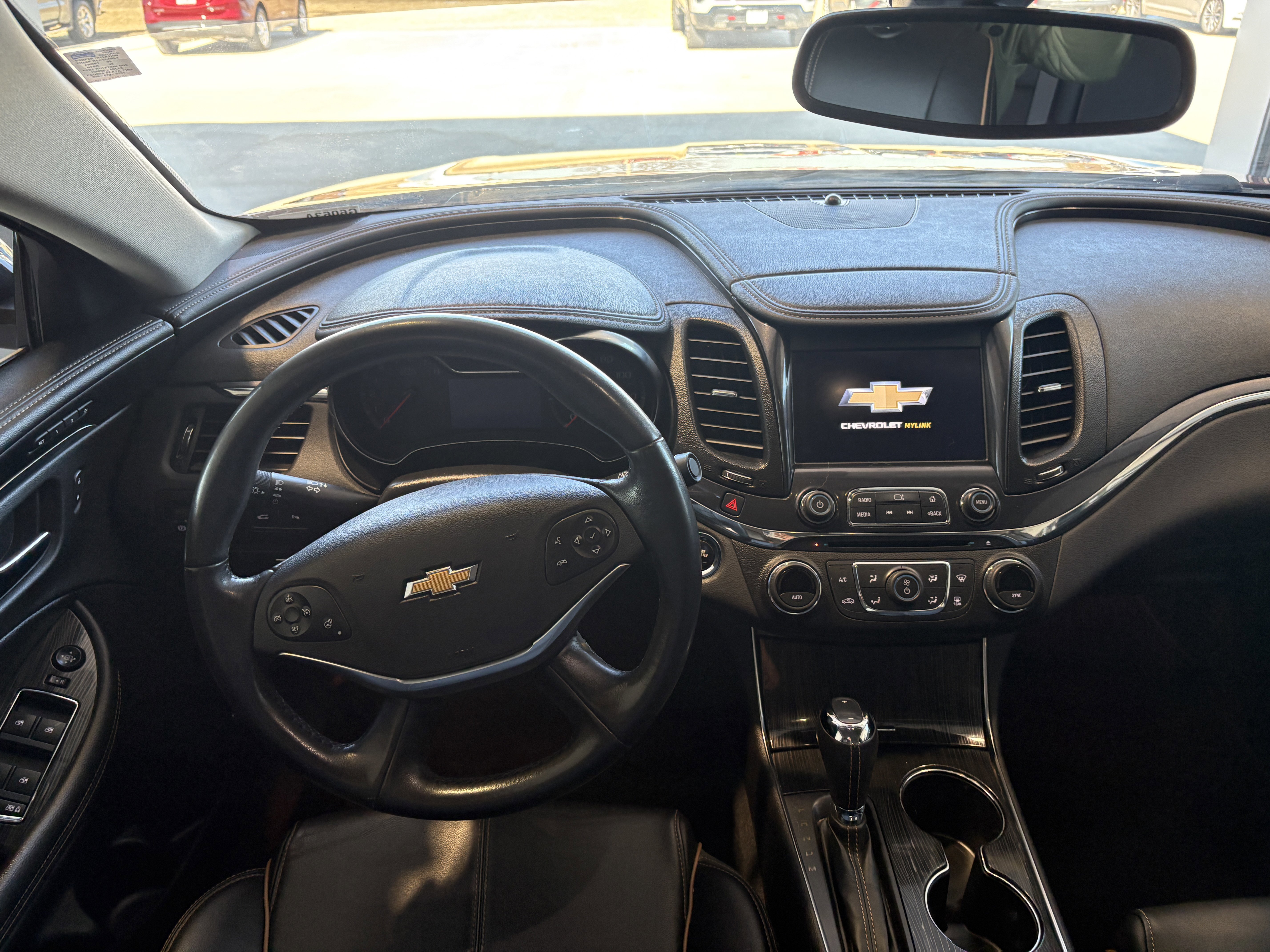 Used 2019 Chevrolet Impala Premier w/ Premier Convenience Package image 11