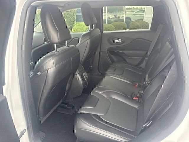 Used 2023 Jeep Cherokee Altitude Lux AWD/4WD image 19