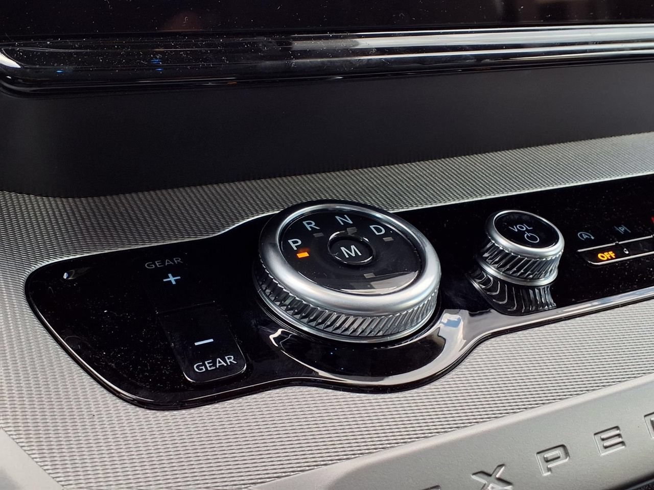 New 2026 Ford Expedition Active RWD image 12