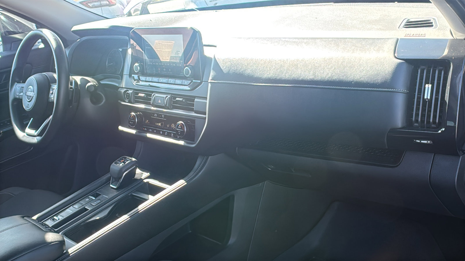 Used 2024 Nissan Pathfinder S FWD image 12