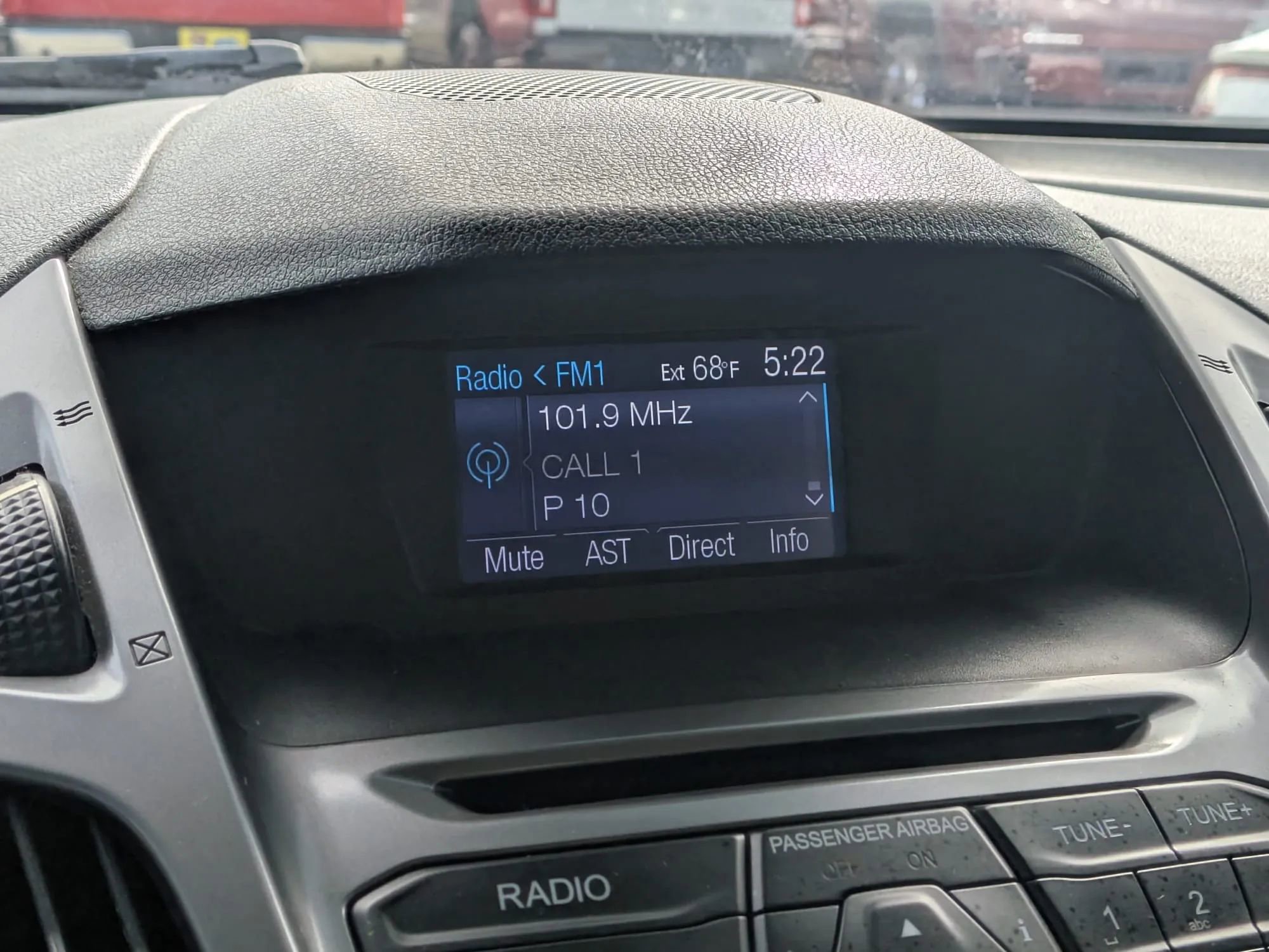 Used 2014 Ford Transit Connect XLT image 17