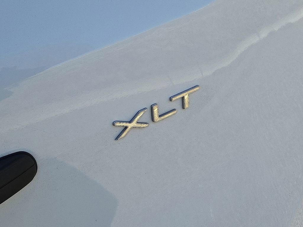 Used 2023 Ford Transit 350 XLT image 13