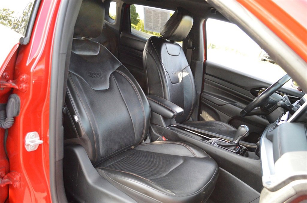 Used 2022 Jeep Compass Limited w/ (RED) Package image 34