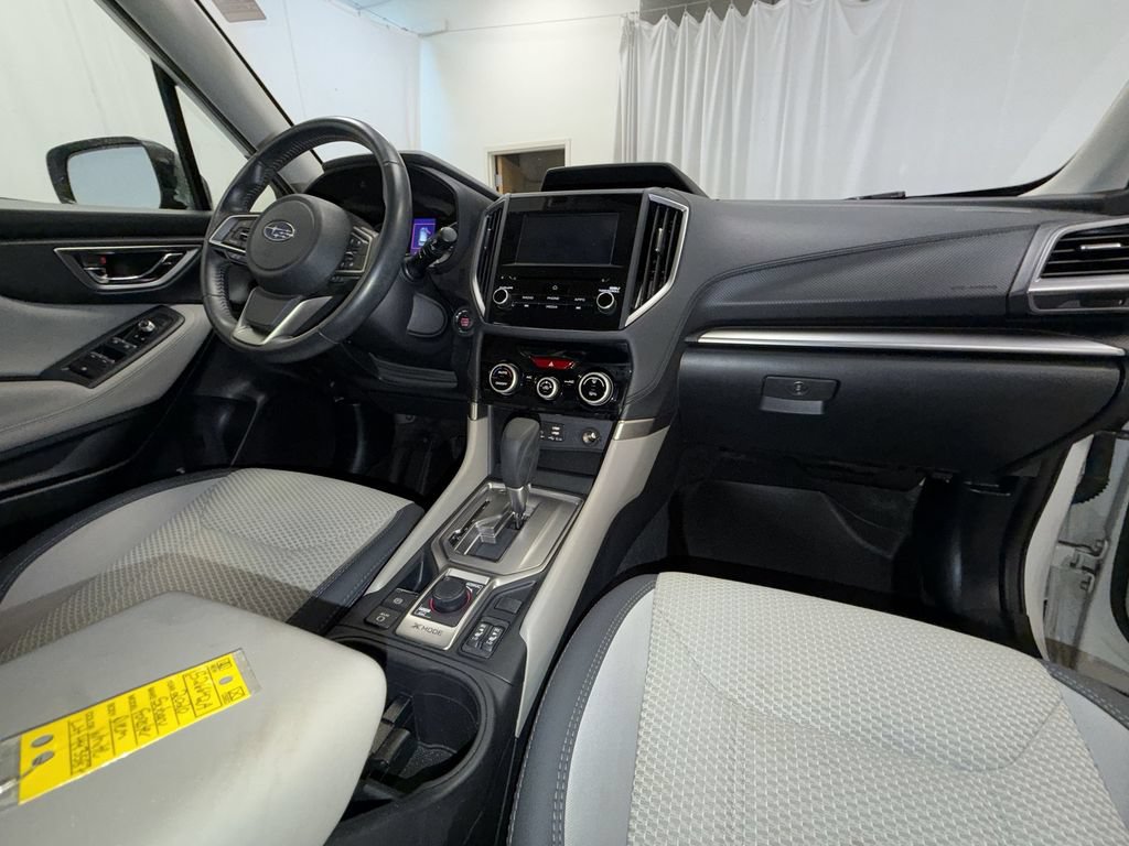 Used 2020 Subaru Forester Premium AWD/4WD image 18