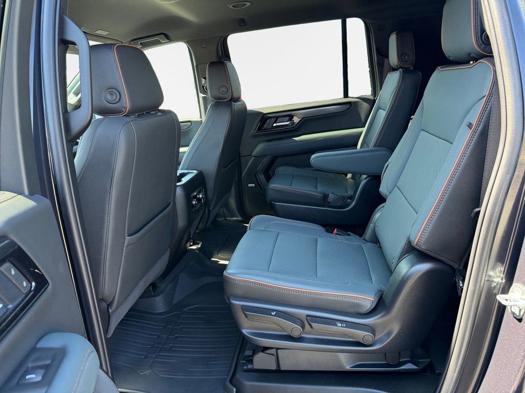 Certified 2025 GMC Yukon XL AT4 AWD/4WD image 24