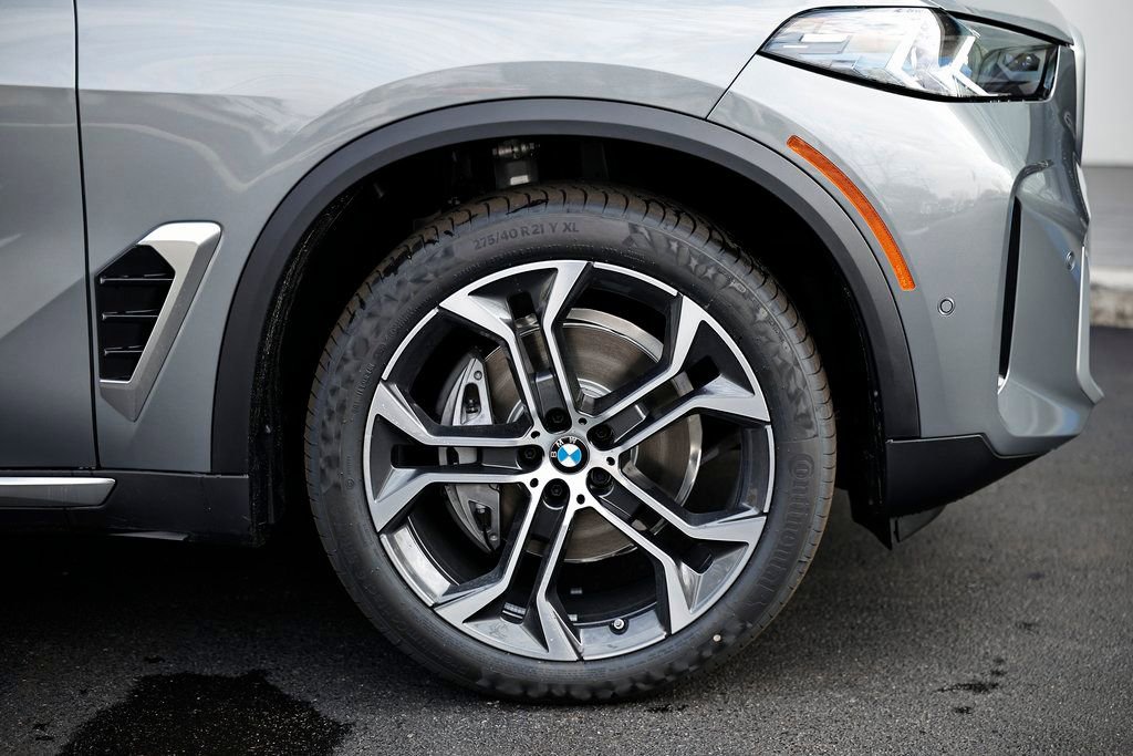 New 2026 BMW X5 xDrive40i w/ Executive Package image 5