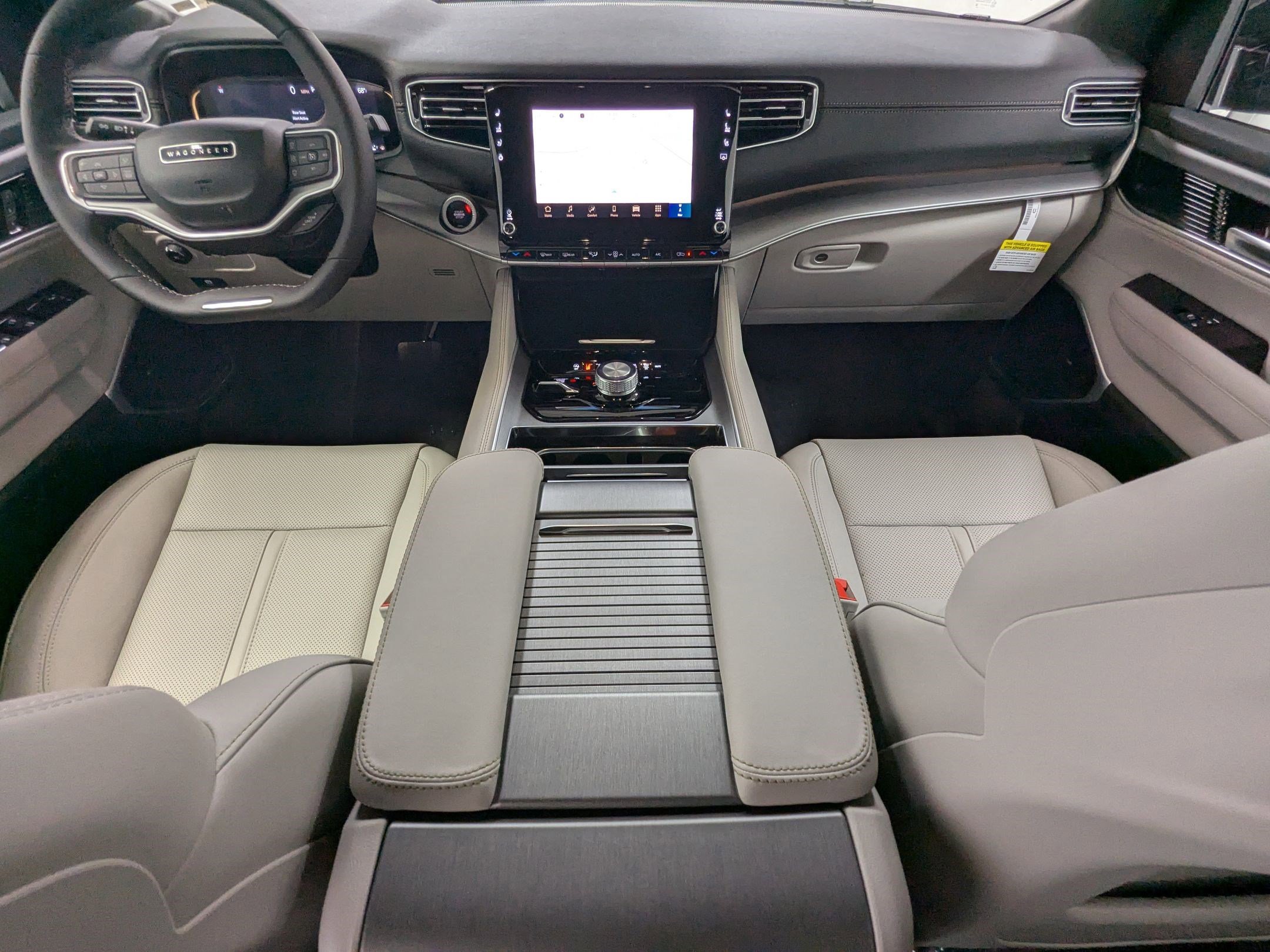 New 2025 Jeep Wagoneer Series II w/ 8-Passenger Seating Package image 16