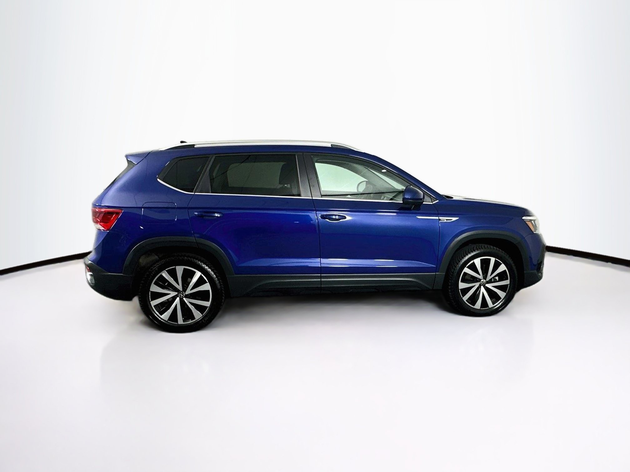 Used 2022 Volkswagen Taos SE AWD/4WD image 10