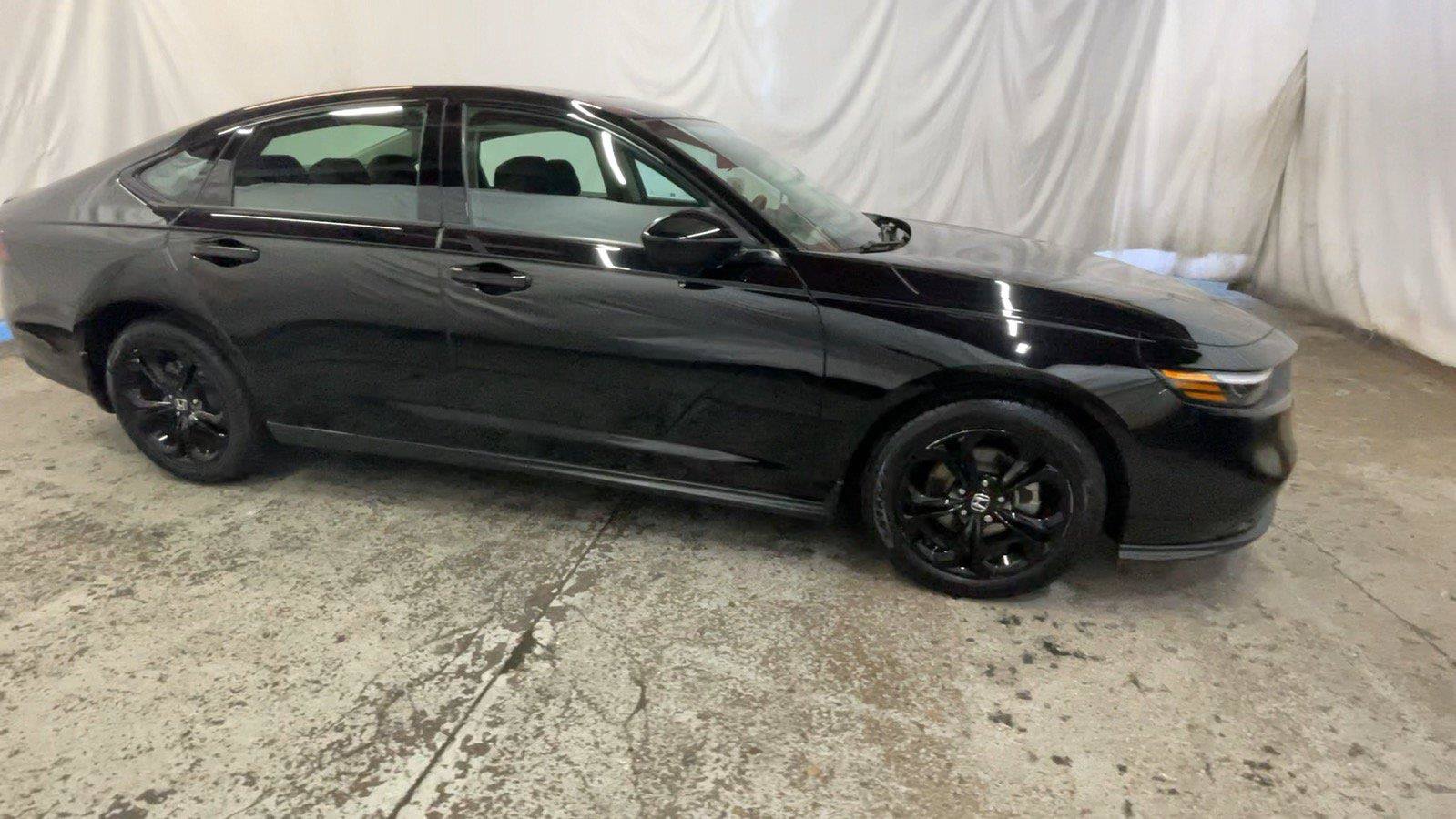 Used 2025 Honda Accord SE image 4