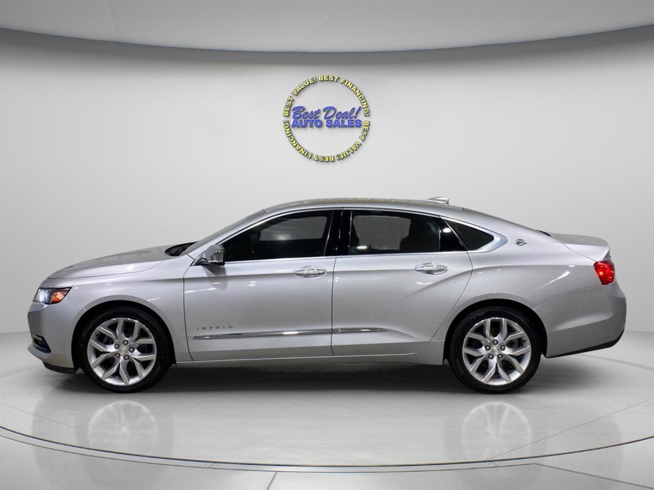Used 2019 Chevrolet Impala Premier FWD image 2