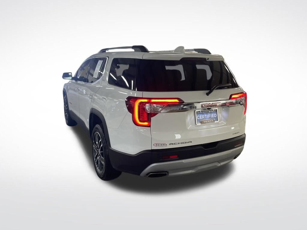 Certified 2023 GMC Acadia SLT w/ Preferred Package image 3