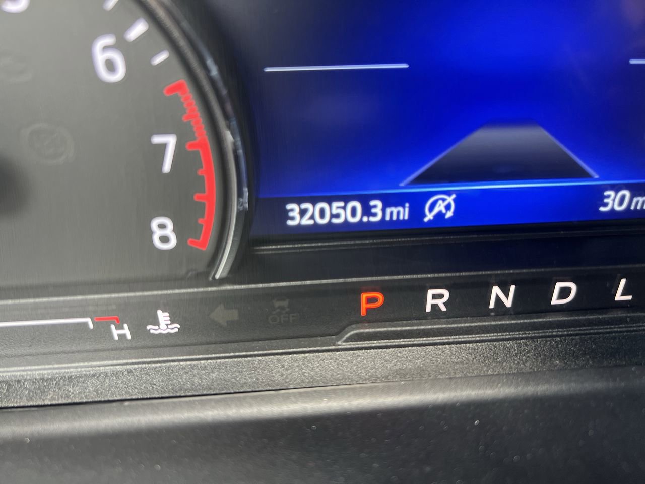Used 2023 Ford Explorer XLT AWD/4WD image 22