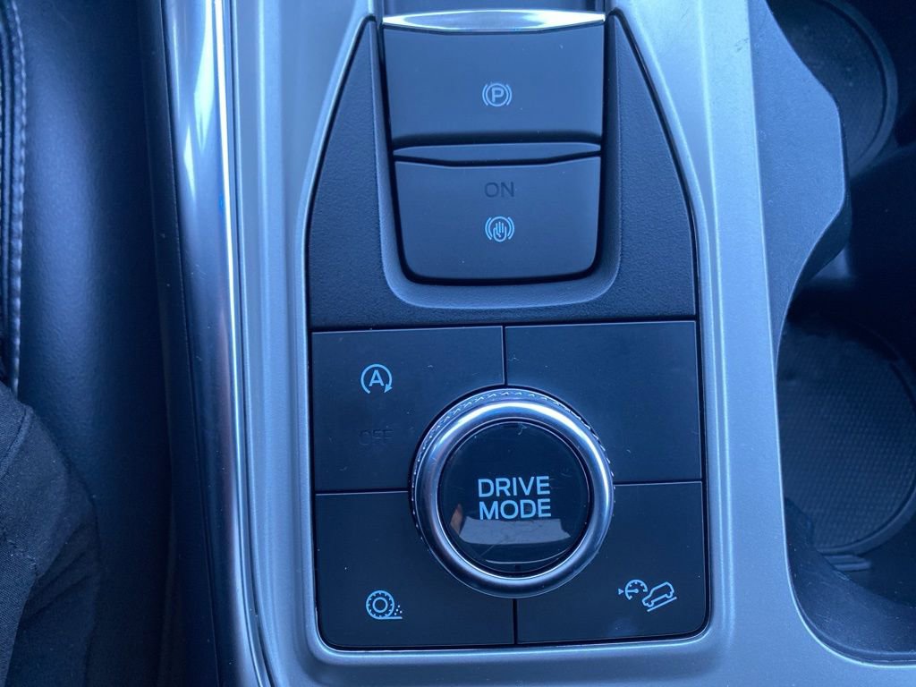 Used 2022 Ford Explorer XLT w/ Equipment Group 202A image 35