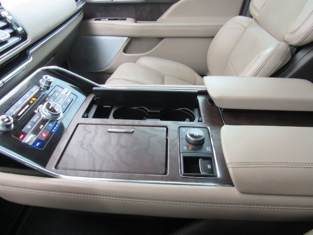 Used 2022 Lincoln Navigator Reserve image 51