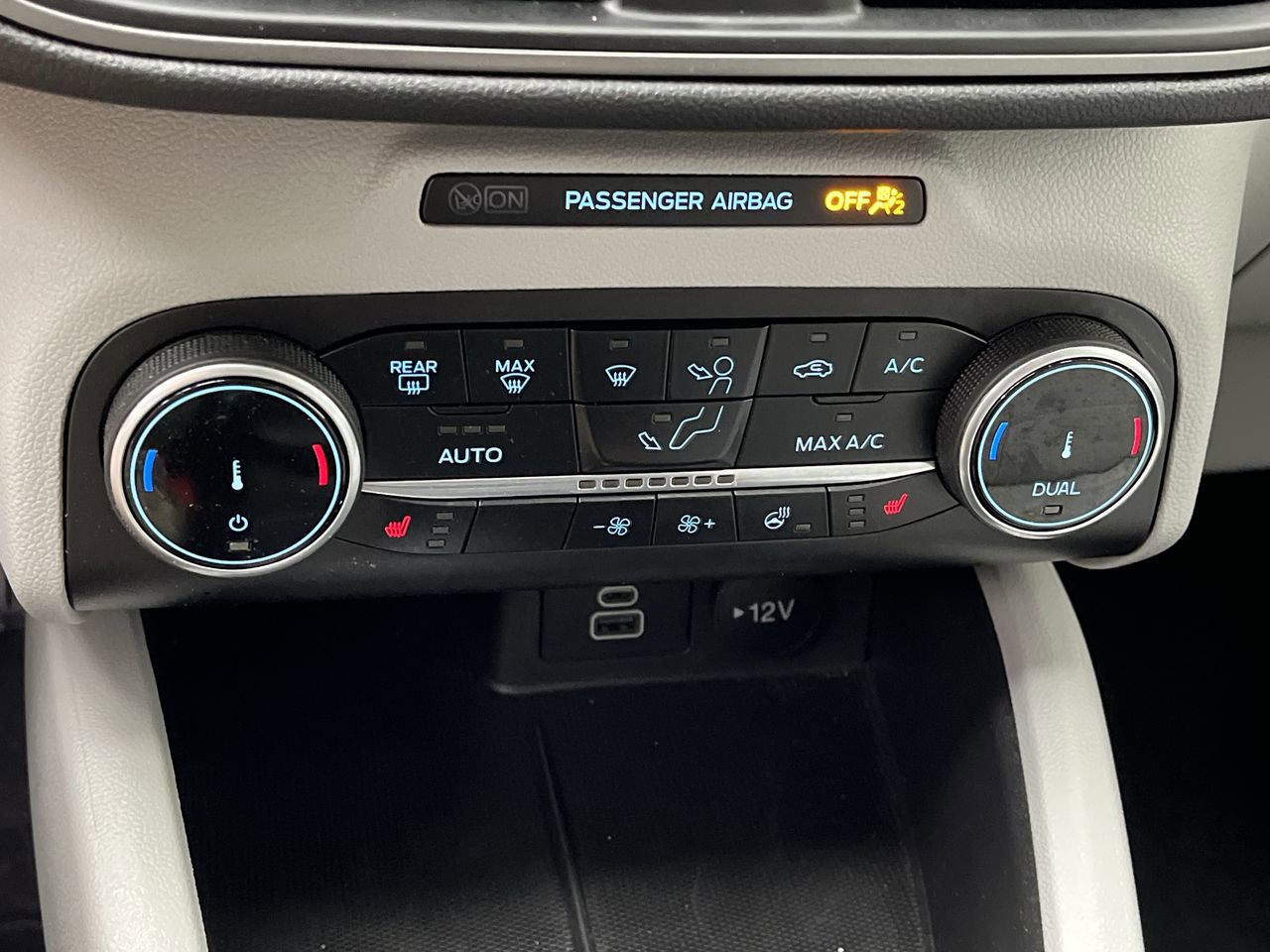 Certified 2025 Ford Escape Active w/ Cold Weather Package AWD/4WD image 19