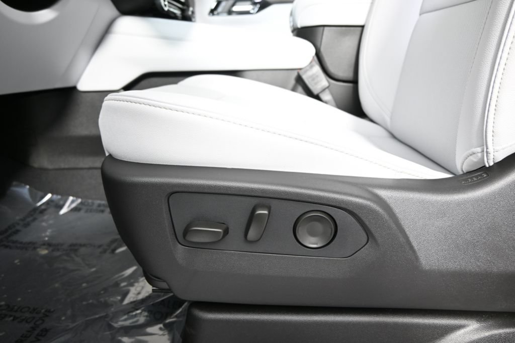 New 2026 Chevrolet Tahoe Premier AWD/4WD image 23