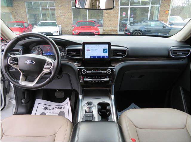 Used 2021 Ford Explorer Limited AWD/4WD image 7