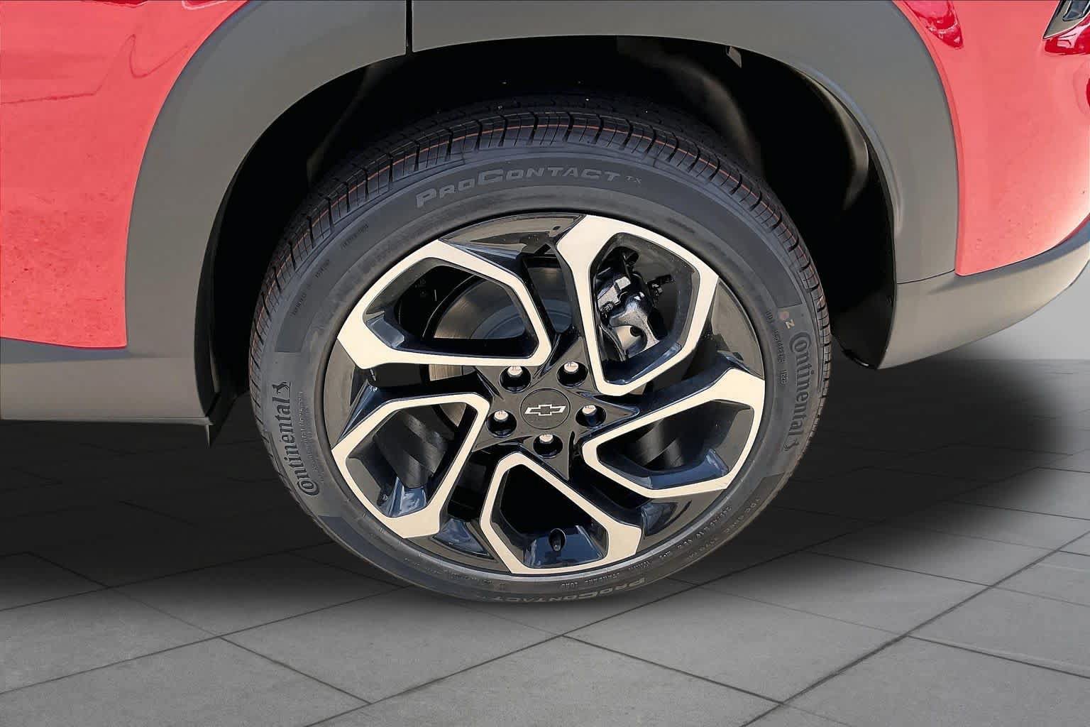 New 2026 Chevrolet Trax RS w/ Driver Confidence Package FWD image 12
