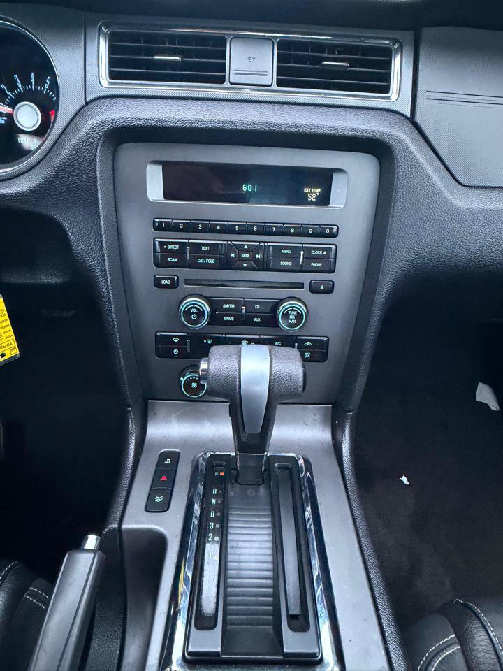 Used 2012 Ford Mustang V6 Convertible RWD image 19