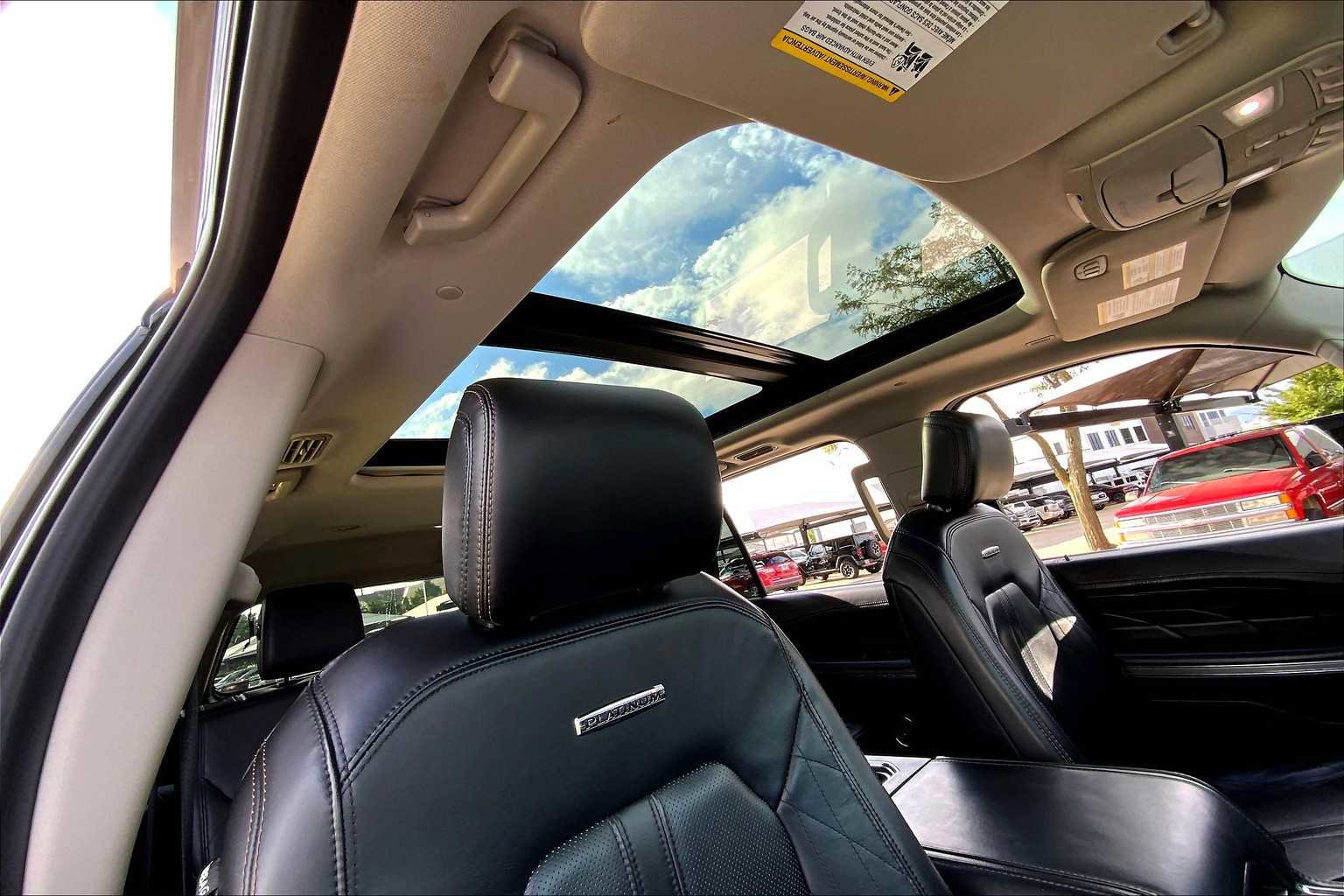 Used 2020 Ford Expedition Platinum image 13