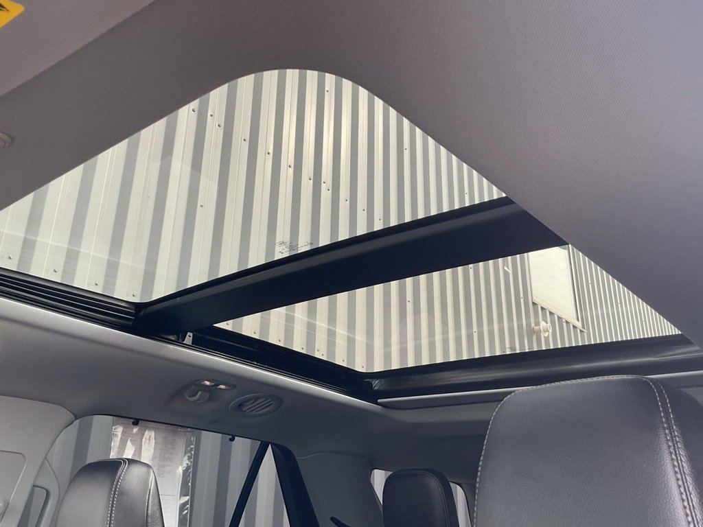 Used 2023 Ford Explorer Limited w/ Limited Technology Package image 11