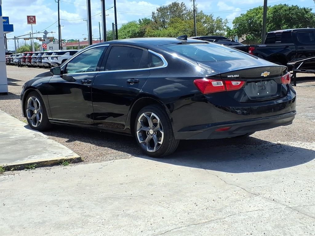 Used 2024 Chevrolet Malibu LT image 3