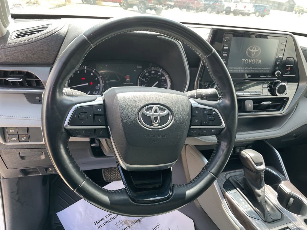 Used 2021 Toyota Highlander Limited AWD/4WD image 15