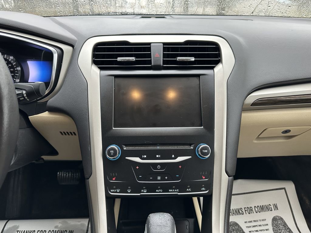 Used 2013 Ford Fusion SE image 14